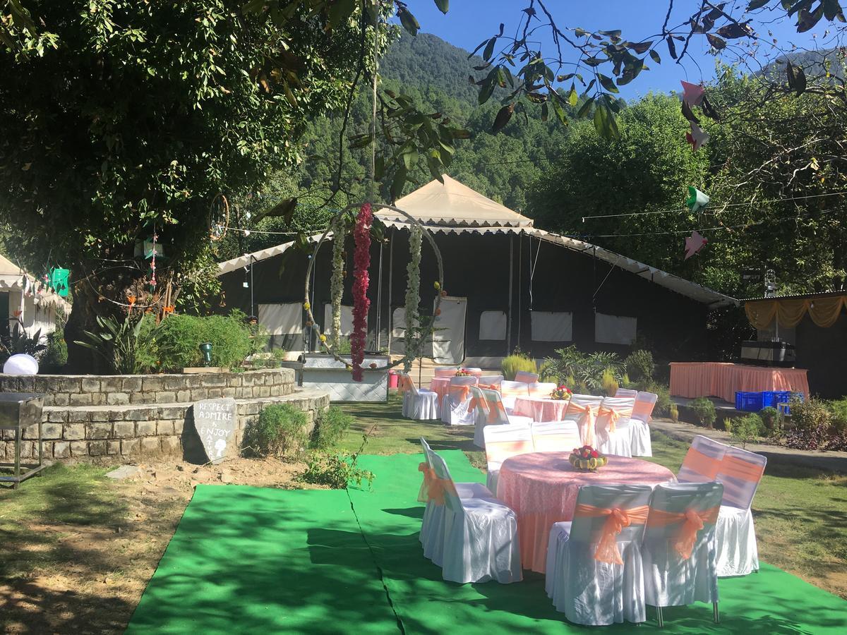 Tatva Bir Tents And Hotel Kangar Exteriér fotografie