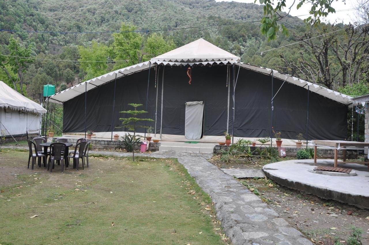 Tatva Bir Tents And Hotel Kangar Exteriér fotografie