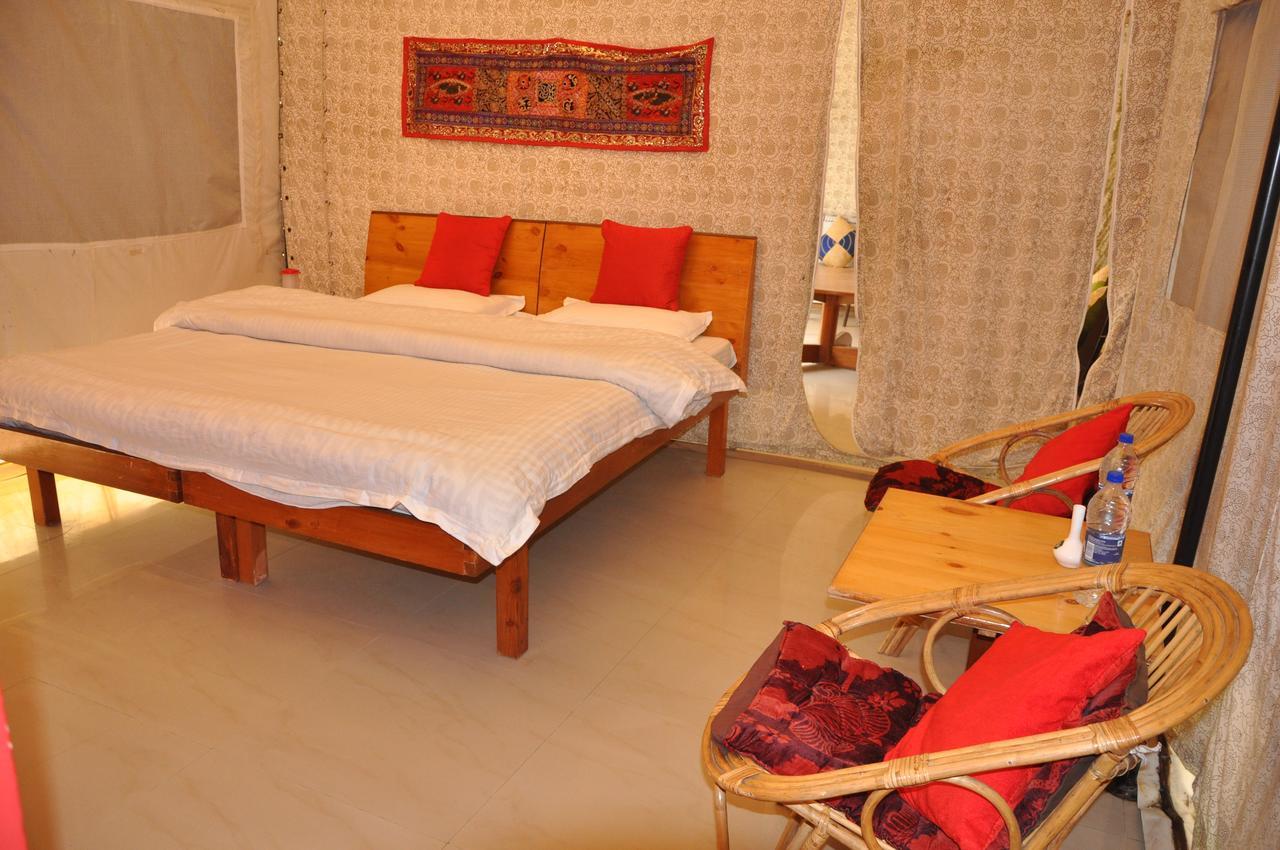 Tatva Bir Tents And Hotel Kangar Exteriér fotografie