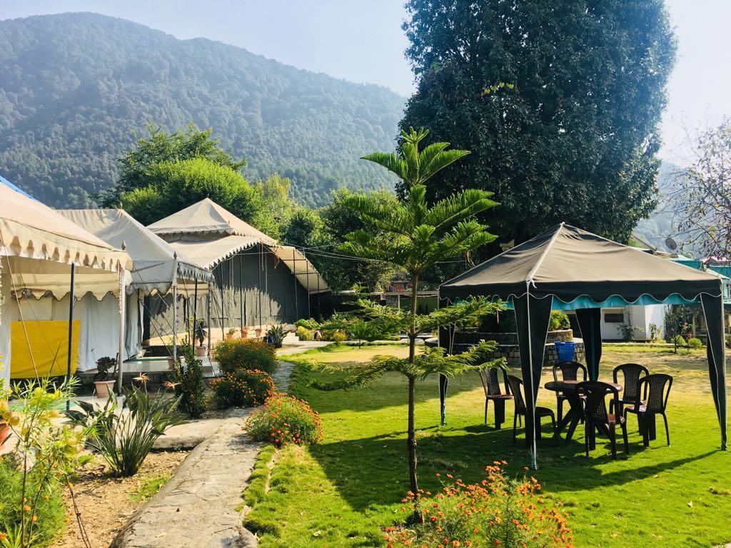 Tatva Bir Tents And Hotel Kangar Exteriér fotografie