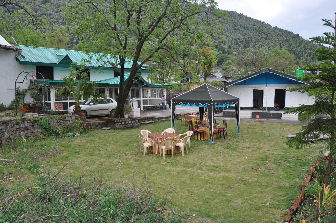 Tatva Bir Tents And Hotel Kangar Exteriér fotografie